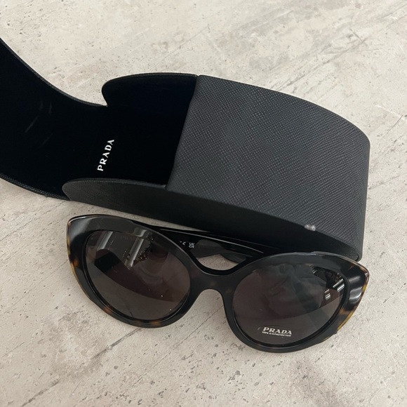 Prada Sunglasses - Picture 5 of 6